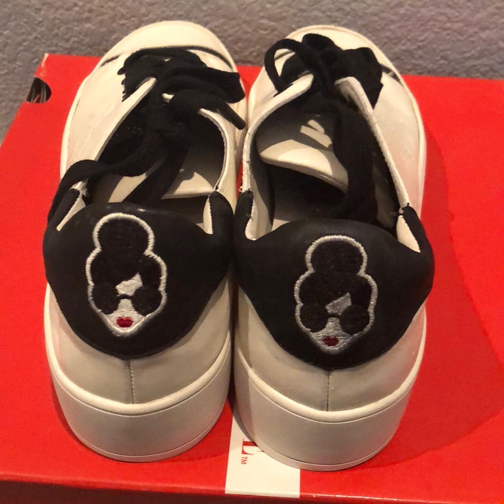 Alice & Olivia sneakers